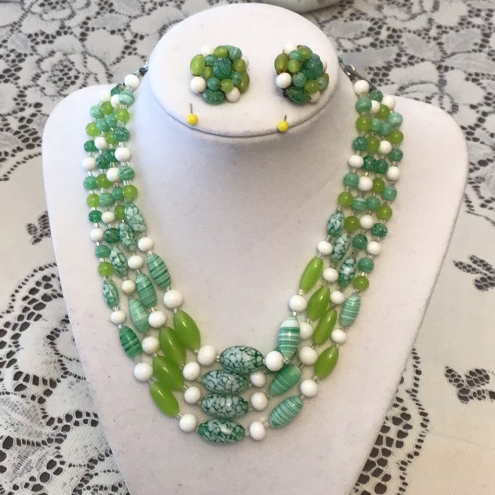 Unique Vintage Green and White Beaded Necklace Set